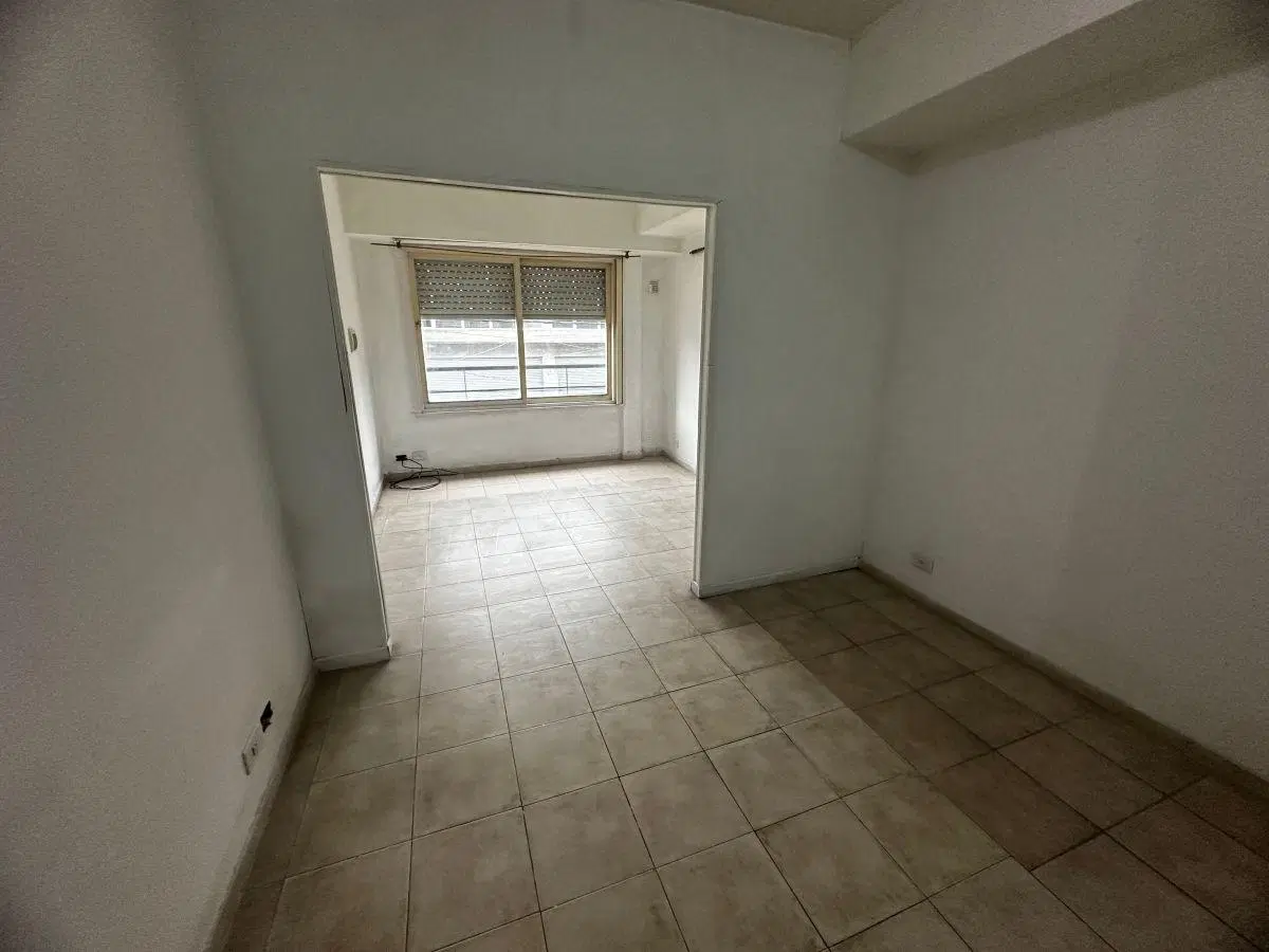 Departamento 2 ambientes en alquiler Moreno 8