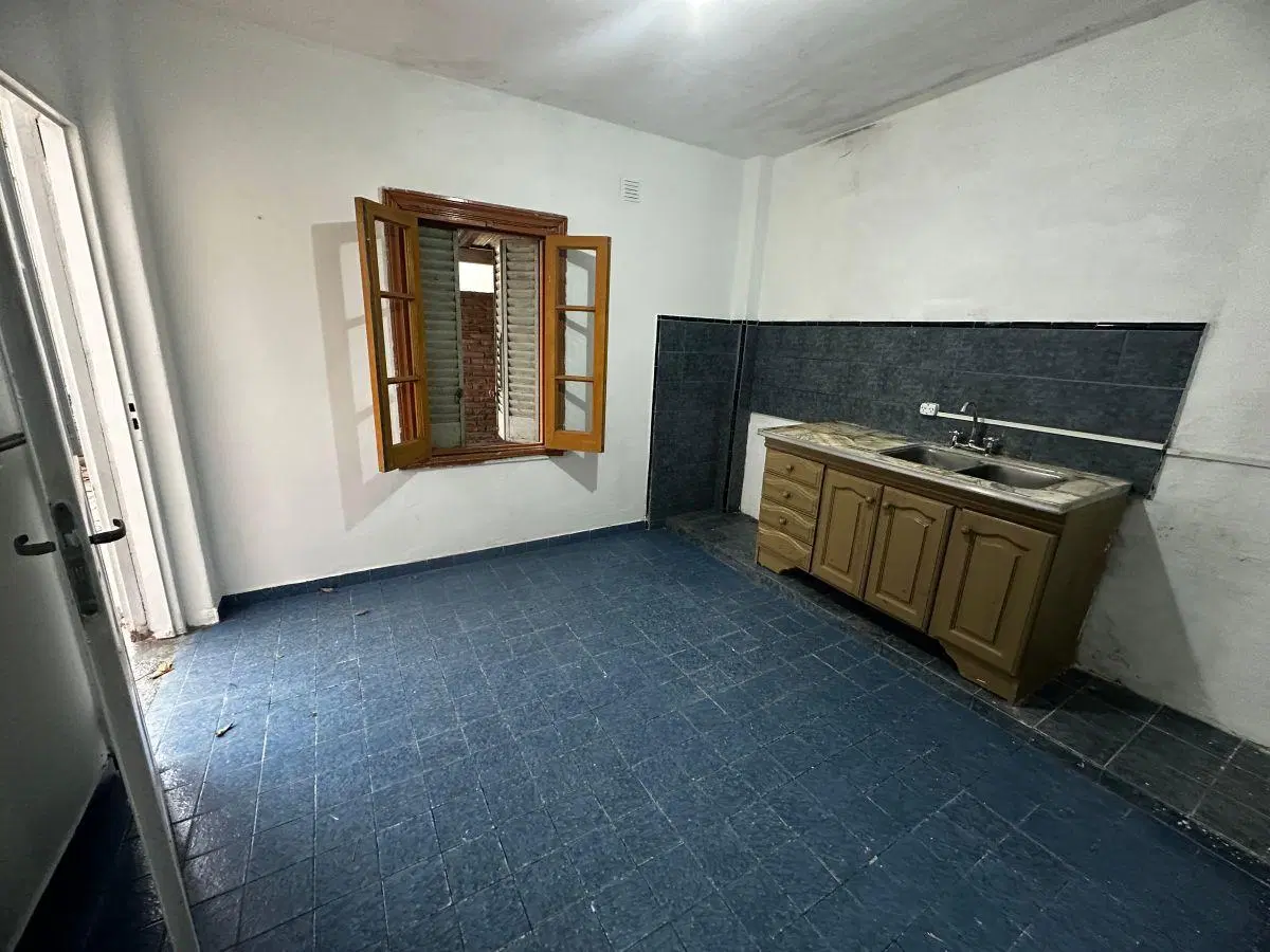 Departamento 2 ambientes en venta en Paso del Rey 4