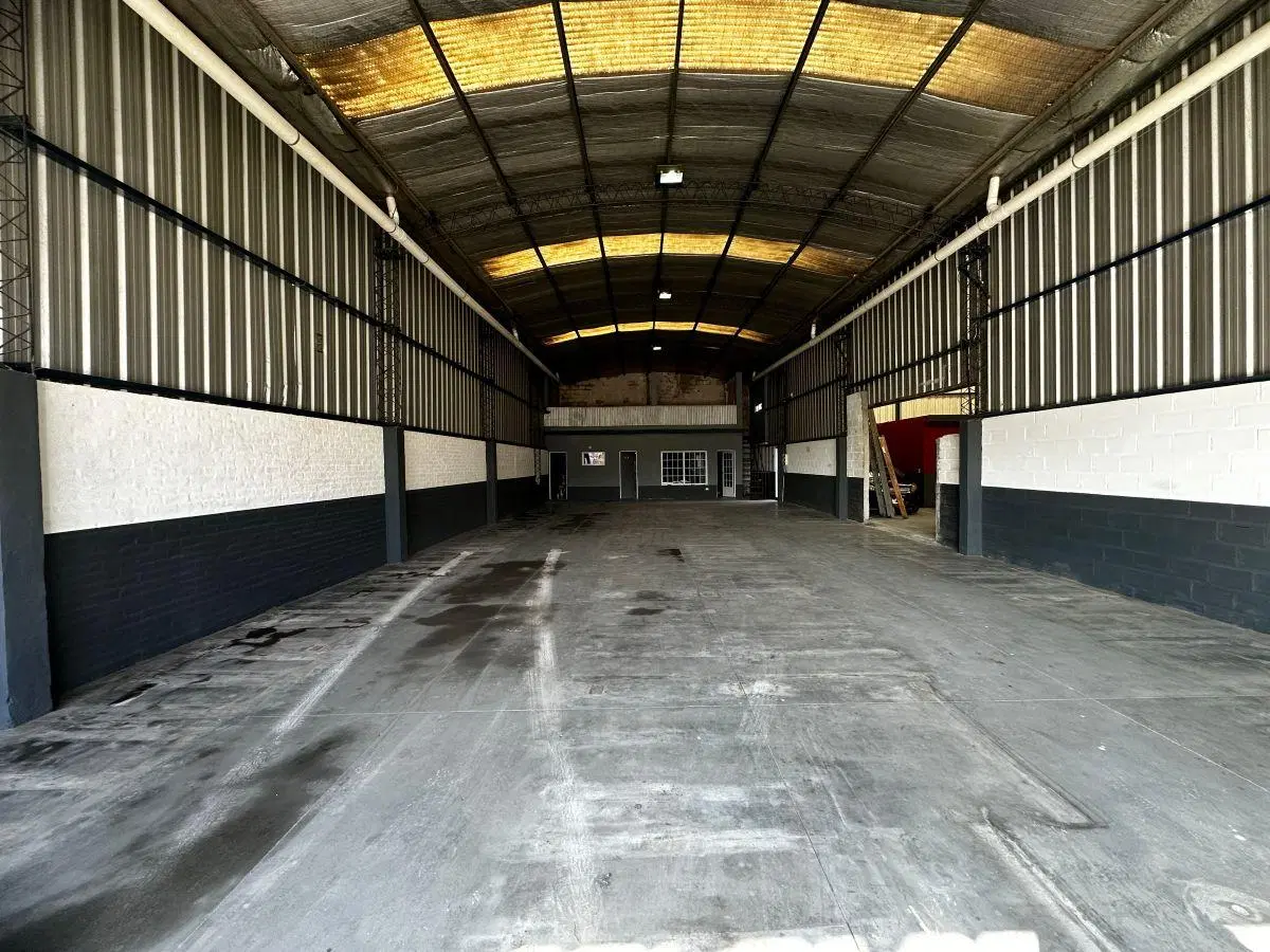 Depósito en alquiler en Moreno 2