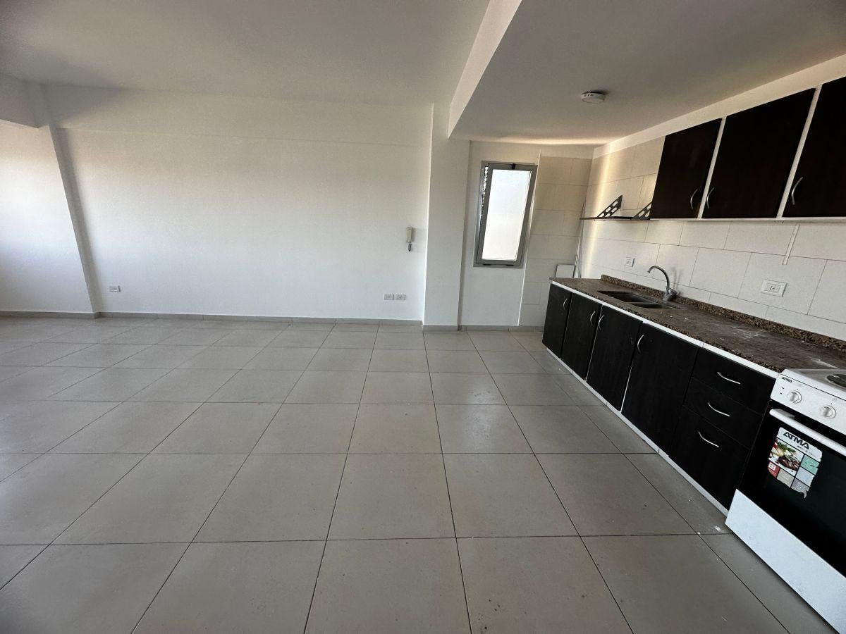 Foto de Departamento 2 ambientes en alquiler con cochera Moreno, imagen 5