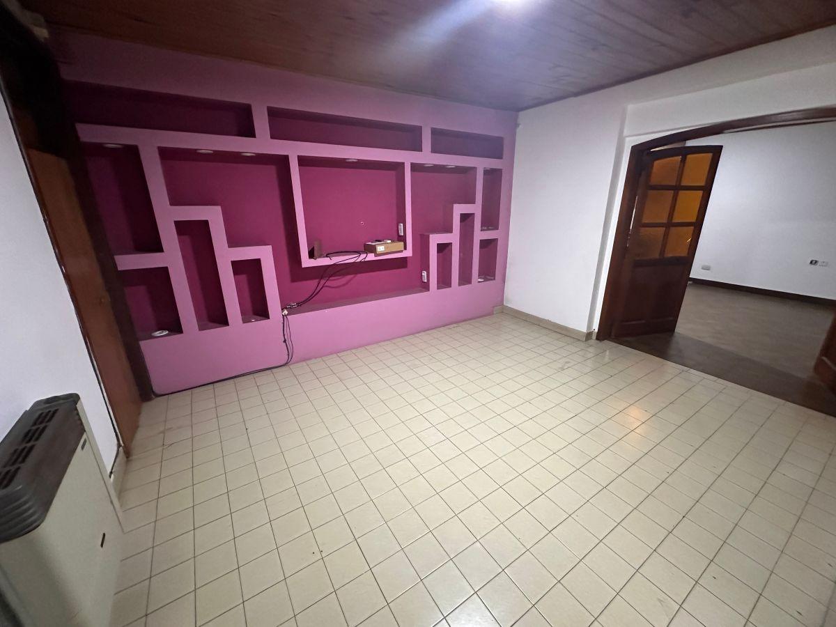 Foto de Casa en alquiler con 2 dormitorios y cochera en Moreno, imagen 2