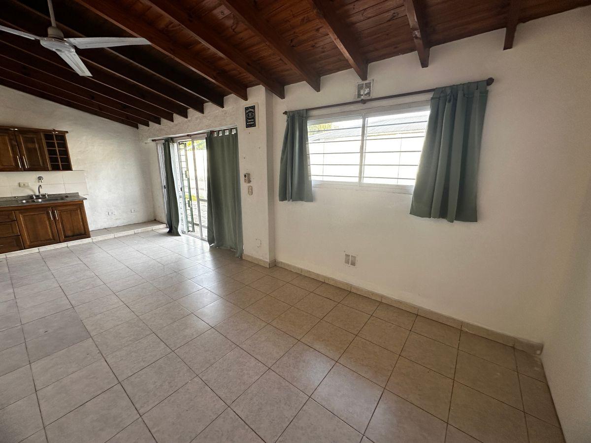 Foto de Departamento 3 ambientes en alquiler con cochera Moreno, imagen 1