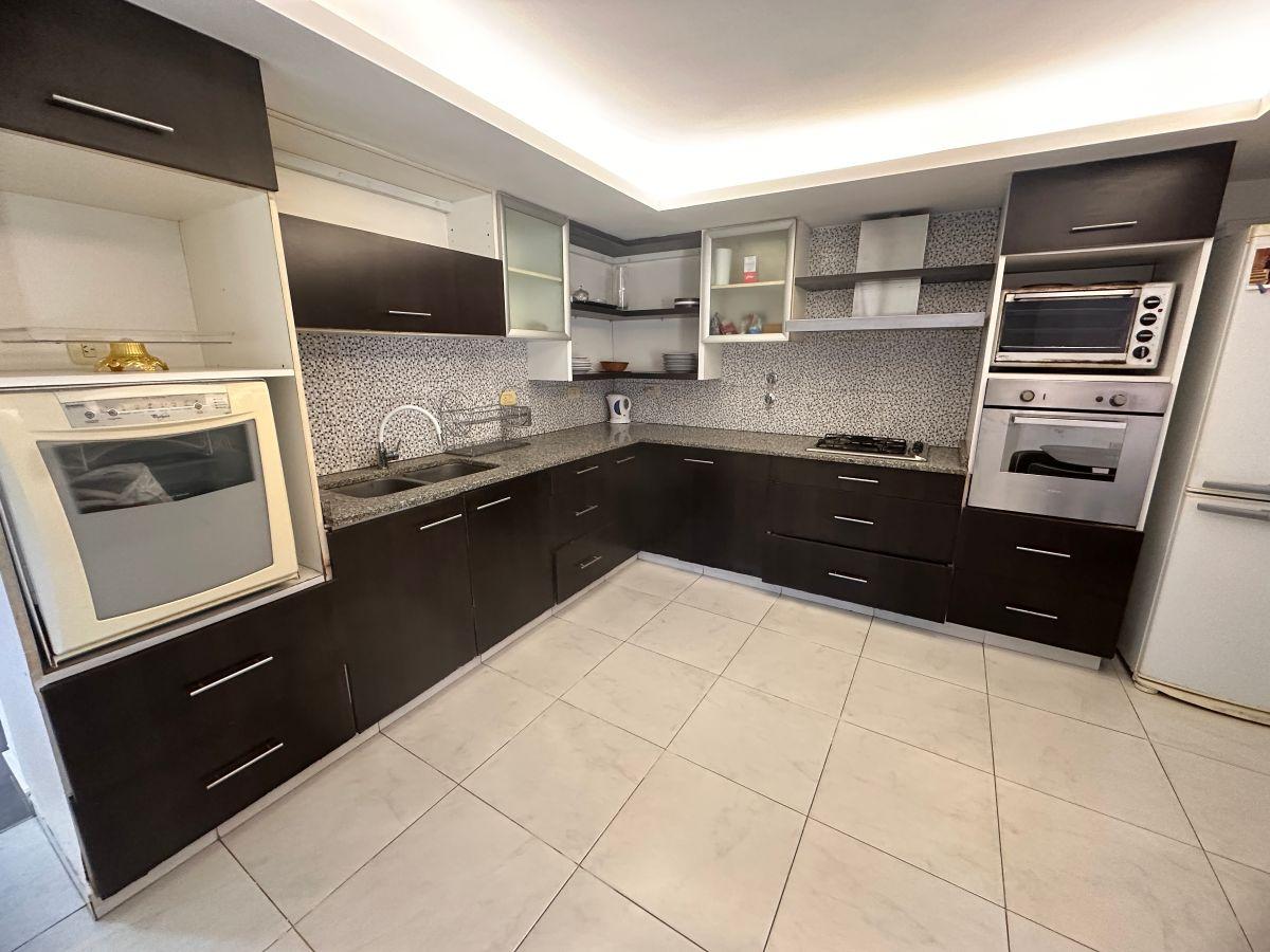 Foto de Quinta en venta con 3 dormitorios y pileta en Moreno, imagen 4