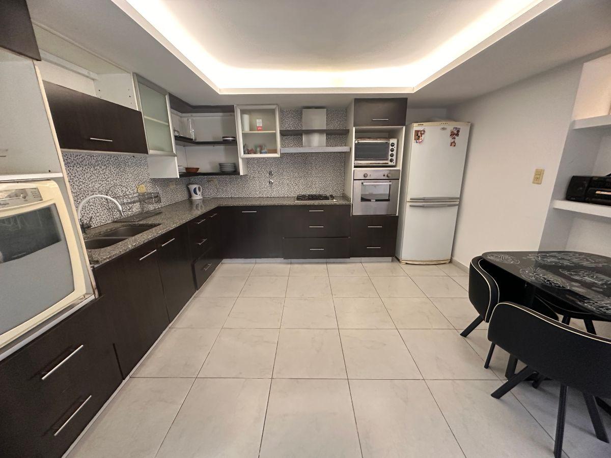 Foto de Quinta en venta con 3 dormitorios y pileta en Moreno, imagen 5