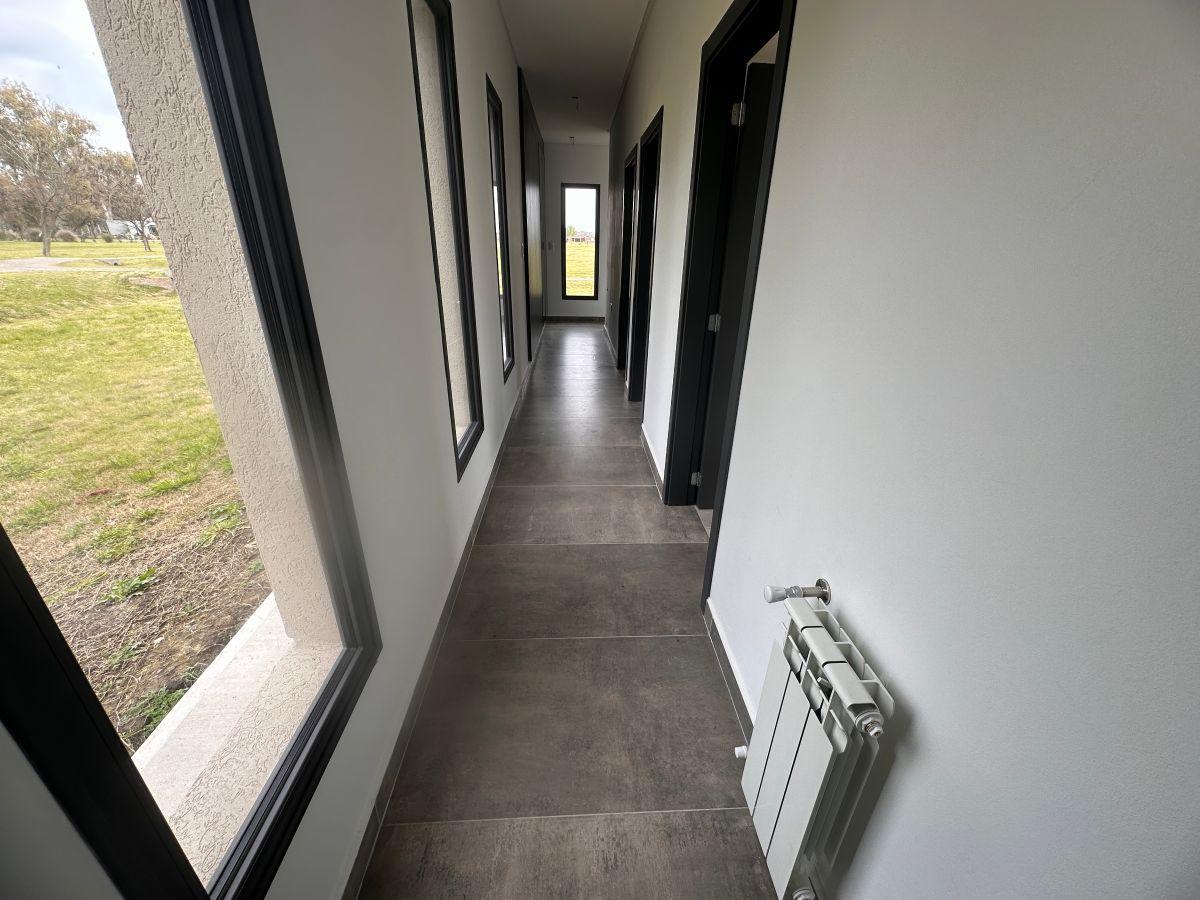 Foto de Casa en venta con 3 dormitorios en Comarcas de Lujan La Elina, imagen 2