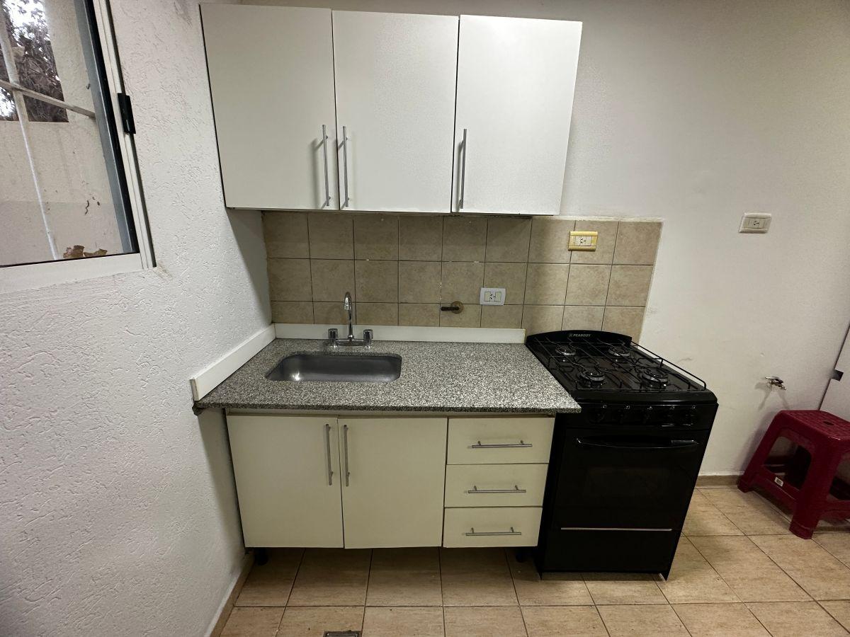 Foto de Departamento 2 ambientes en alquiler con patio en Moreno, imagen 3