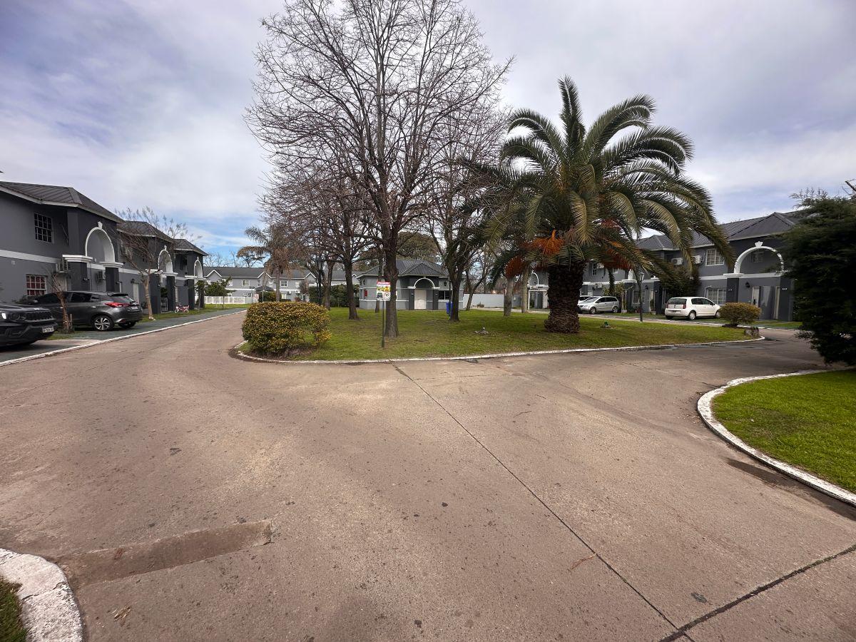 Foto de Cocheras en venta en Moreno, imagen 4