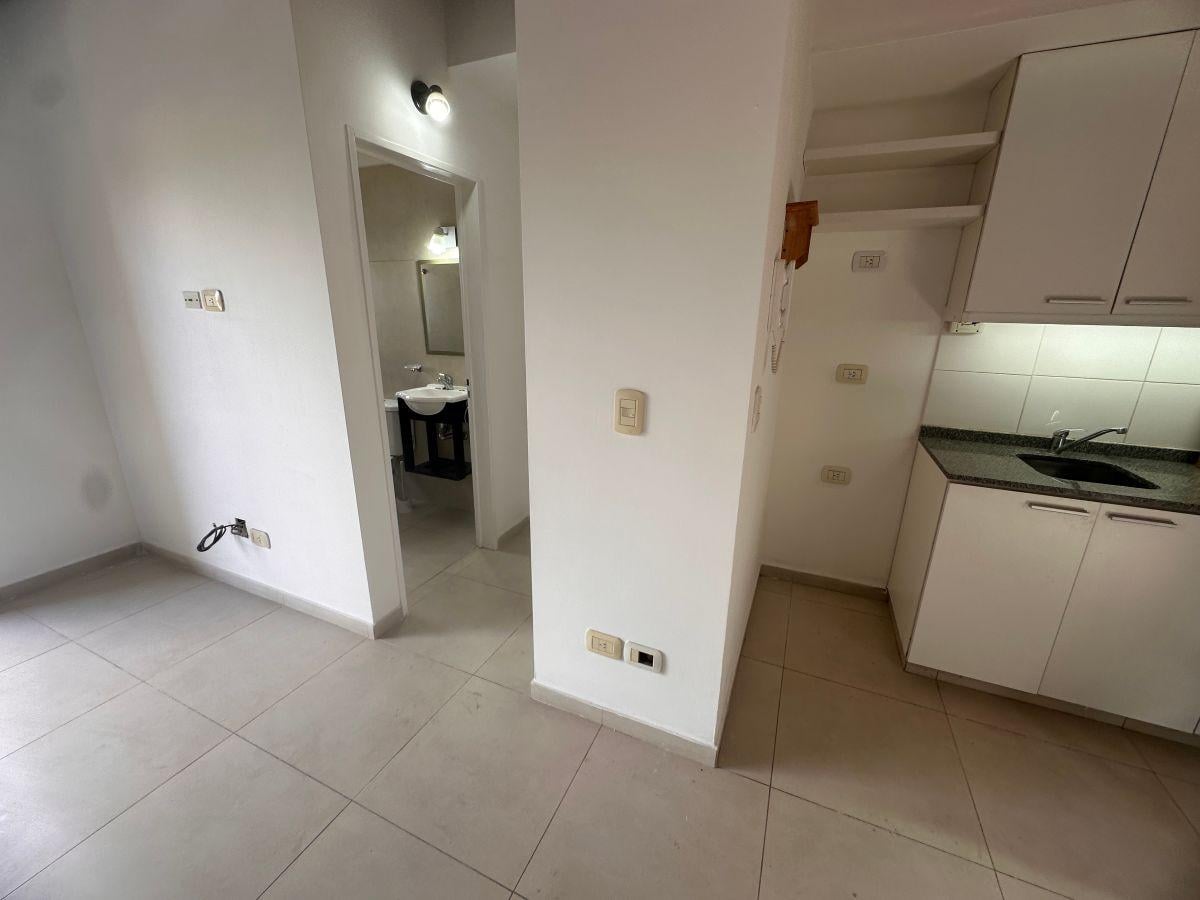 Foto de Departamento en alquiler 2 ambientes Moreno, imagen 4