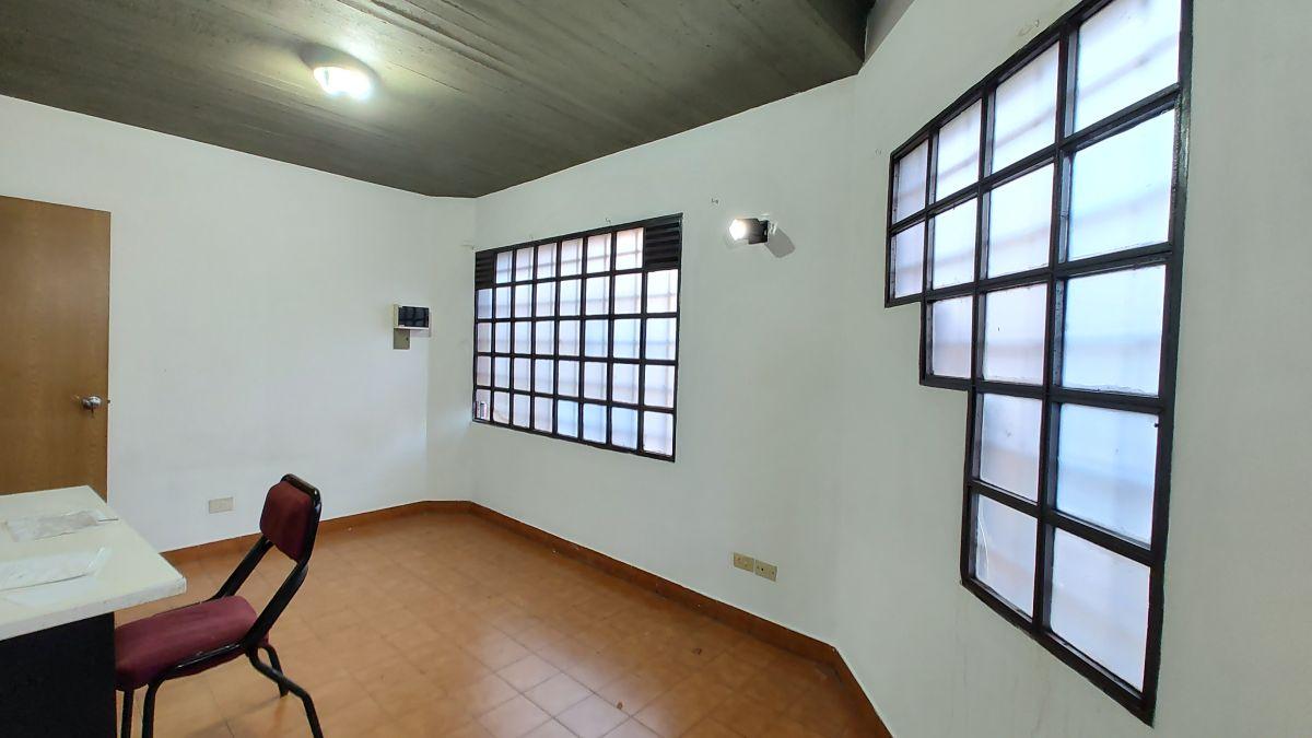 Foto de Alquiler de oficina u oficina en planta baja - Panama 996 Martinez, imagen 1