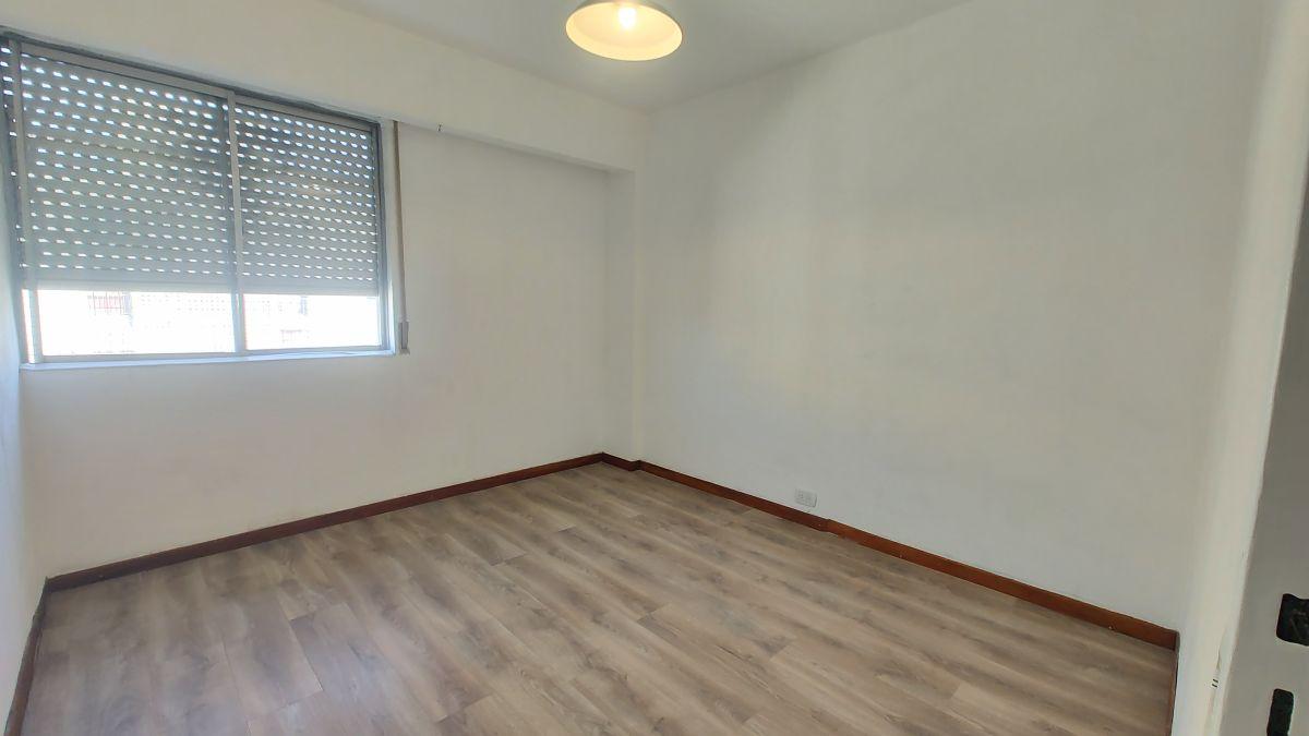 Foto de Departamento en Alquiler de Tres Ambientes Barrio Parque Norte, imagen 2