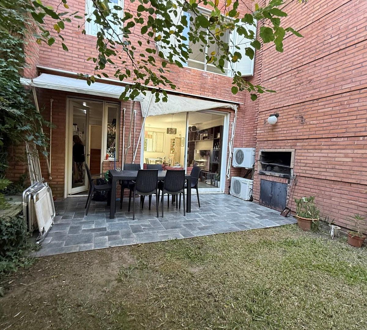 Departamento Dúplex en Venta en Jardines de San Isidro, San Isidro, G. B. a. Zona Norte 2