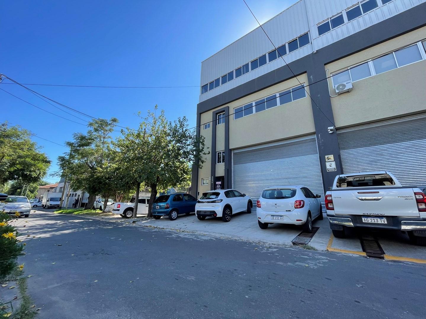 Foto de Depósito en Venta en Victoria, San Fernando, G.B.A. Zona Norte, imagen 1
