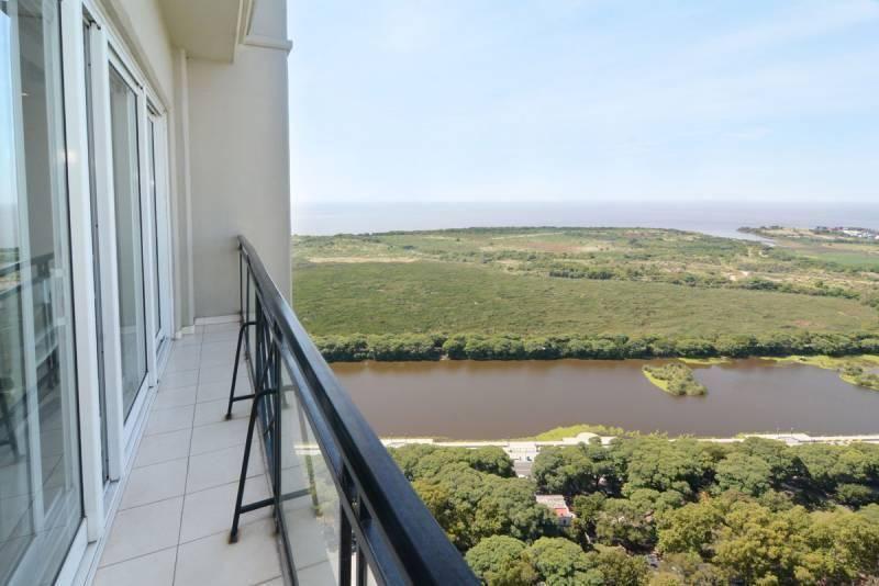 Retasado!impecable Semipiso en Chateau Puerto m 3
