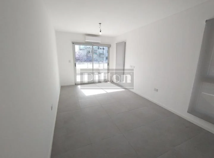 Departamento en Alsina 442 2