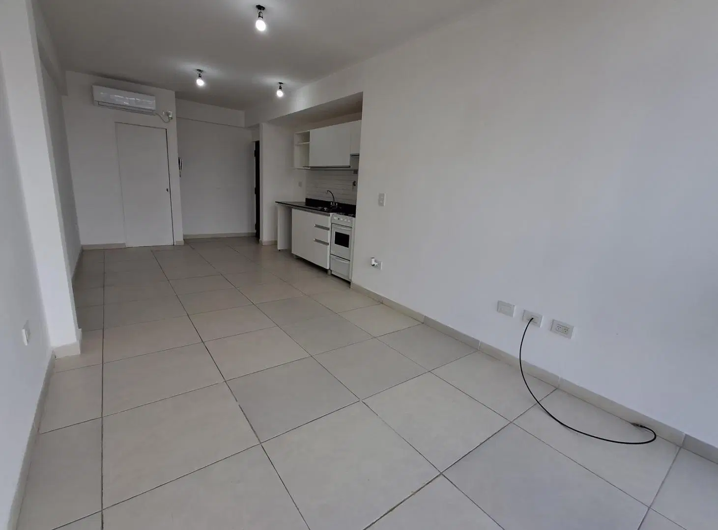 Departamento en Banfield Este 5