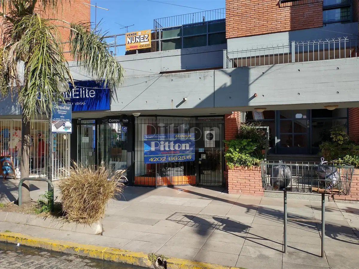 Local - Banfield Este 4