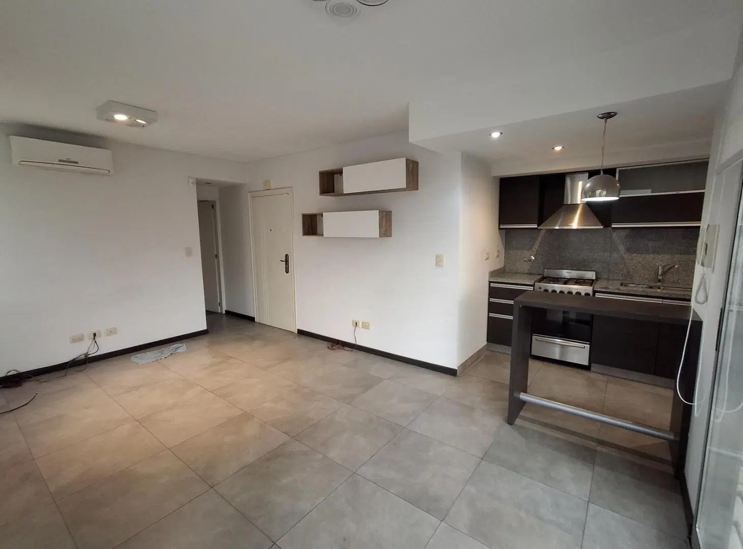 Departamento en Banfield Este 3