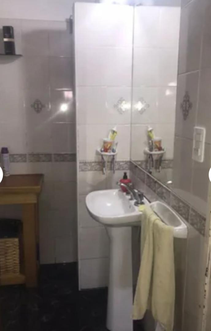 CASA EN VENTA a refaccionar SAN ISIDRO