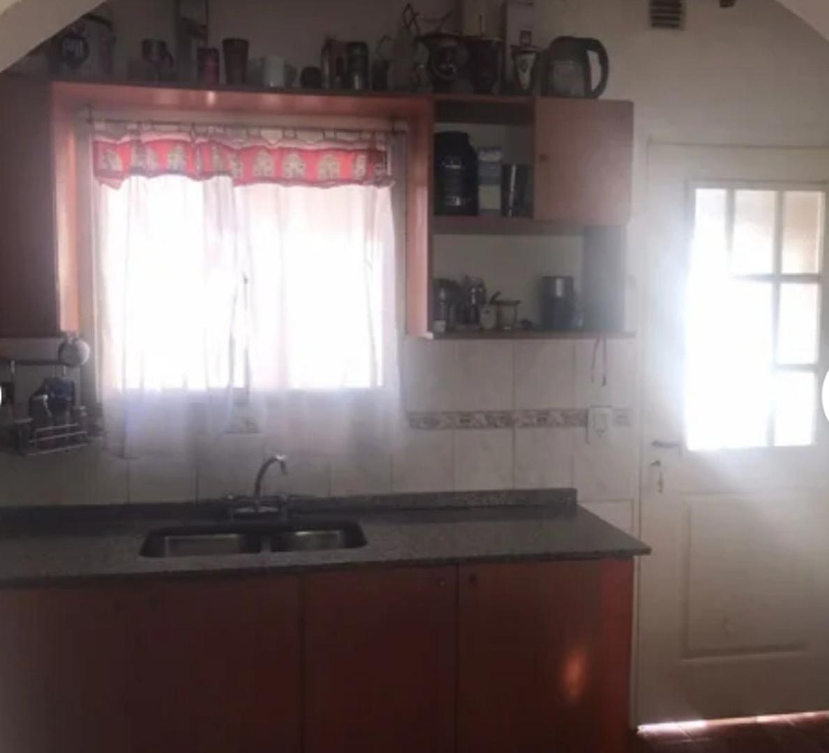 Foto de CASA EN VENTA a refaccionar SAN ISIDRO, imagen 2