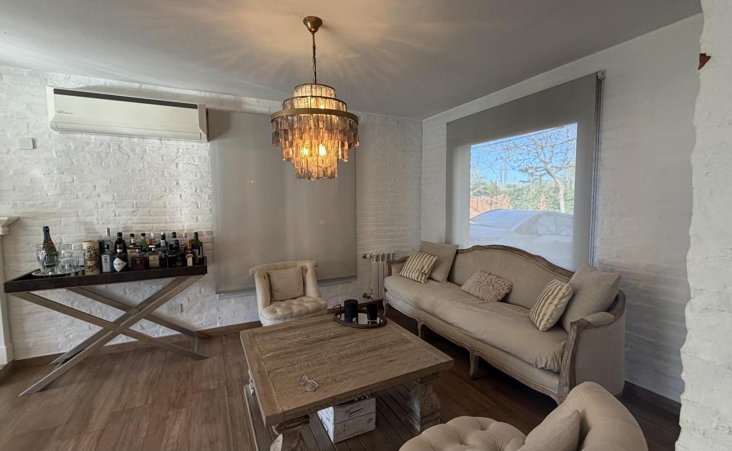 Foto de Casa totalmente reciclada a nuevo en Barrio Cerrado San Isidro Labrador, imagen 2