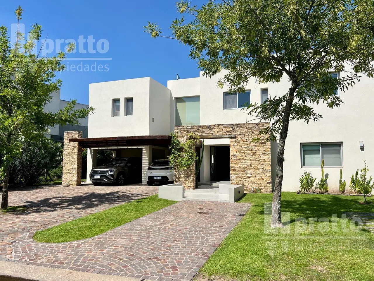 Espectacular casa en venta al agua en Cabos del Lago Nordelta 2