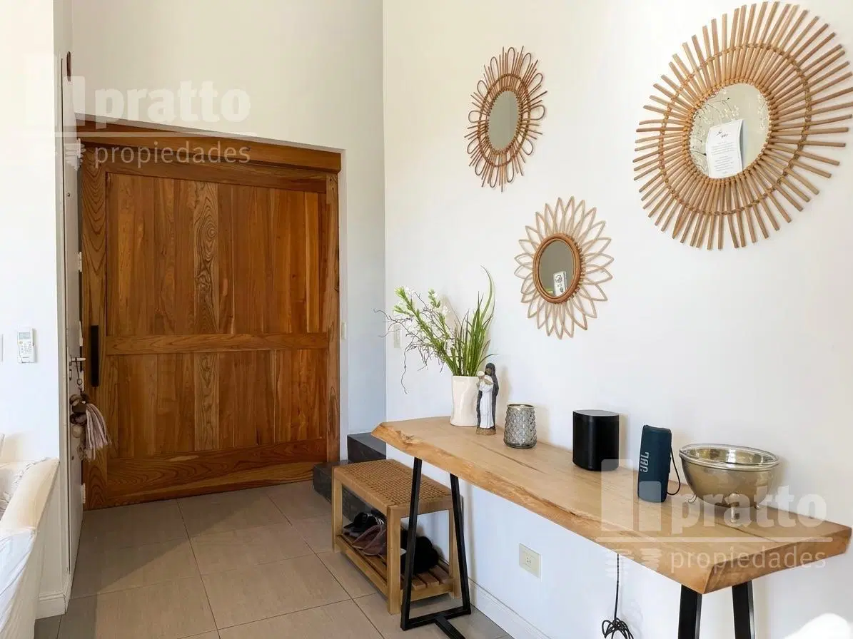 Excelente casa en San Gabriel sobre lote interno. 4