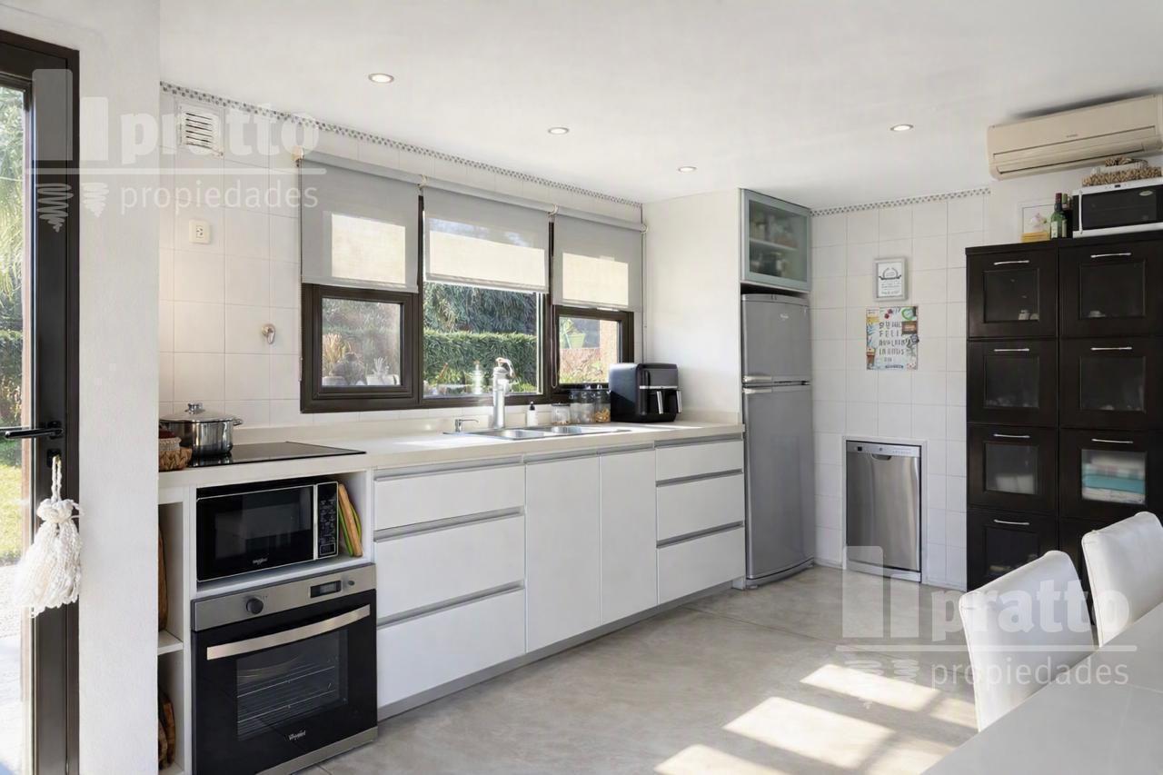 Foto de Casa en Venta Barrio Acacias Blancas, imagen 4