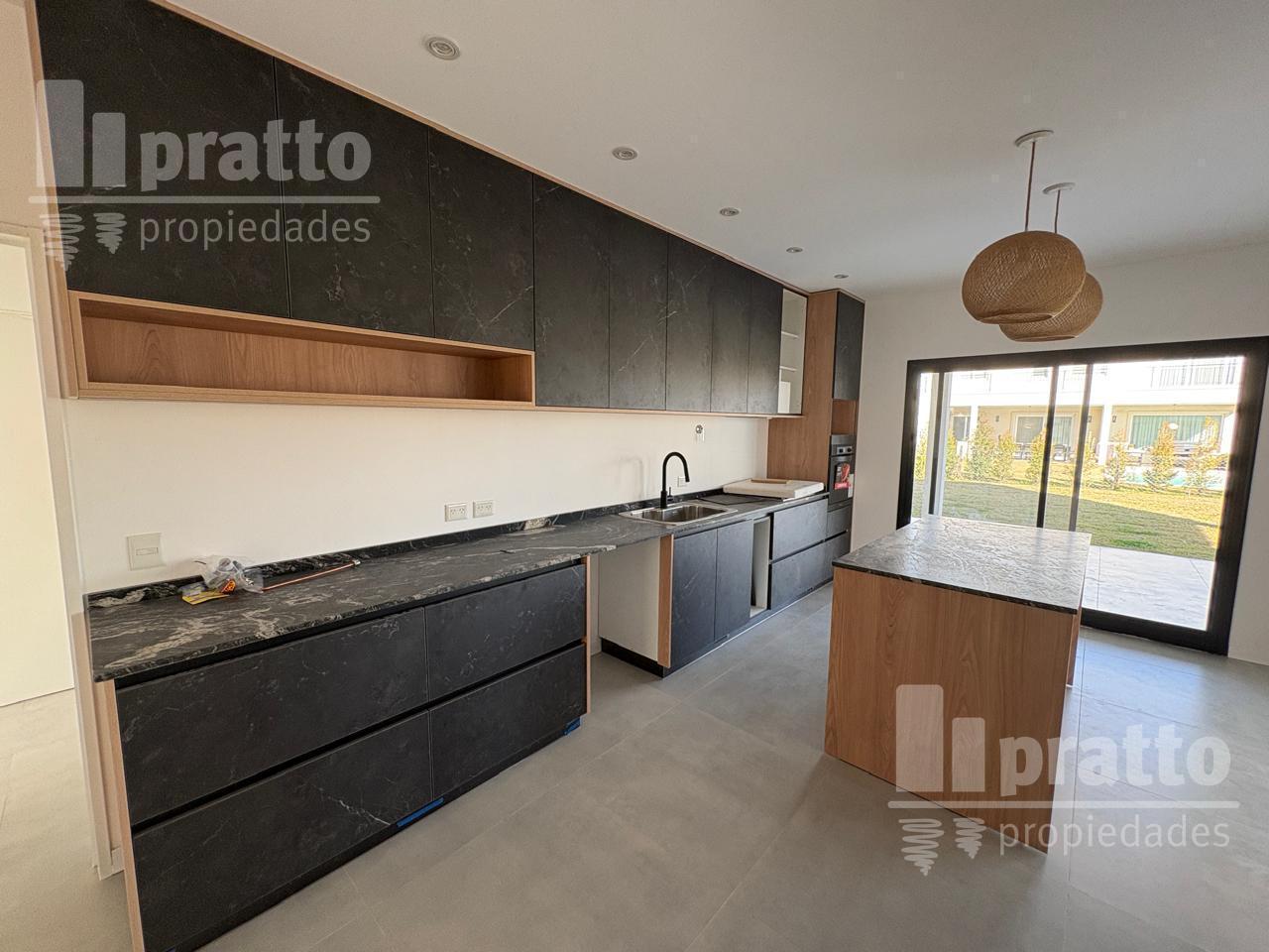 Foto de Casa en venta de 3 dormitorios en Puertos del Lago Riberas, imagen 2