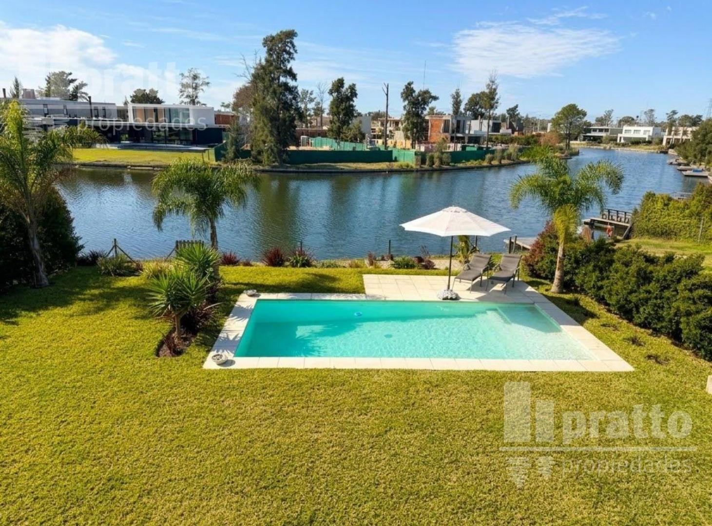 Foto de CASA A LA LAGUNA, Barrio Laguna Grande, Villanueva, imagen 2