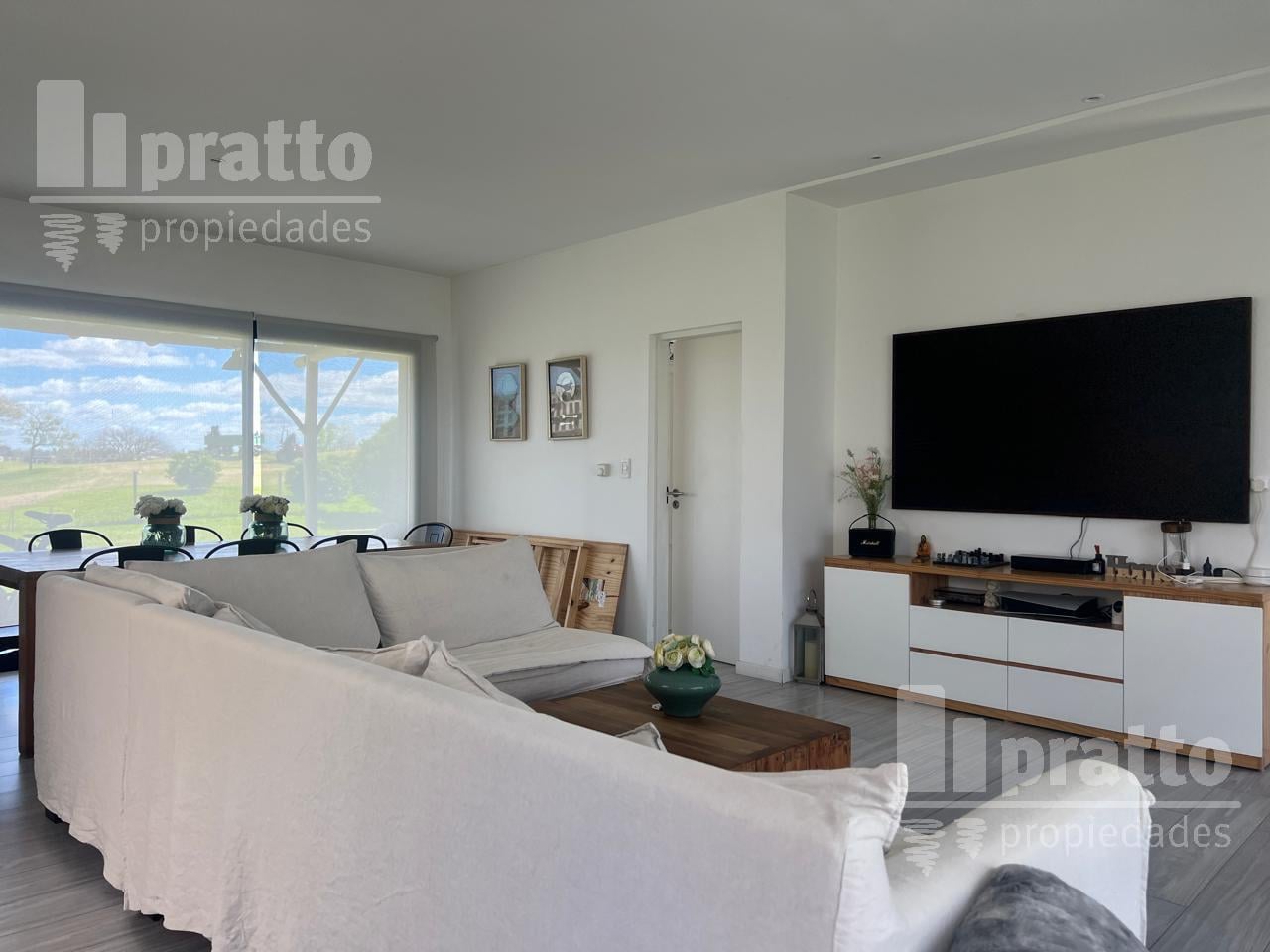 Foto de Casa en venta de 4 dormitorios en El Cantón Golf, imagen 1