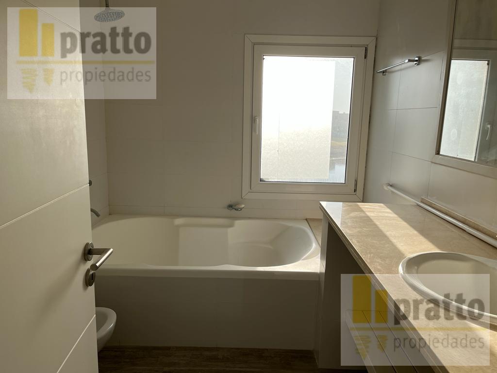 Foto de Casa en venta de 3 dormitorios en El Cantón Golf, imagen 3