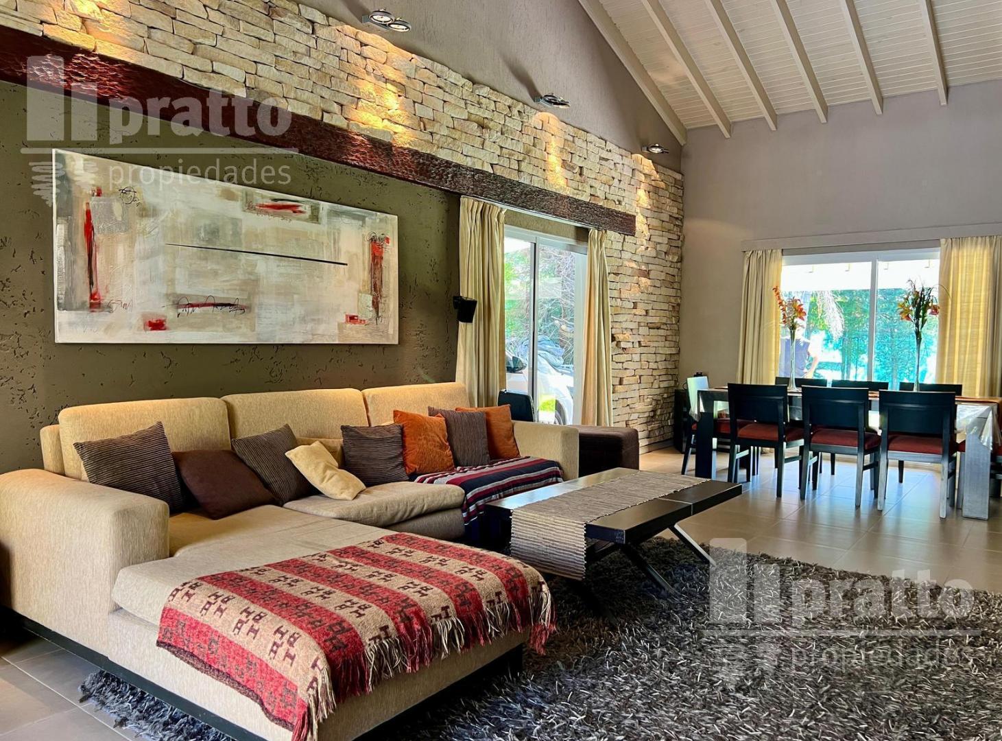 Foto de Casa en venta de 3 dormitorios en El Jacaranda, imagen 2