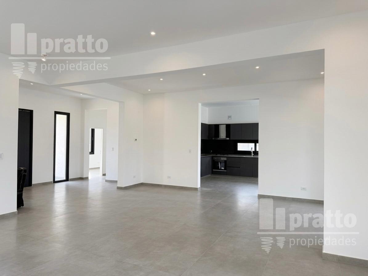 Foto de Casa en venta de 4 dormitorios en Laguna Grande, imagen 5
