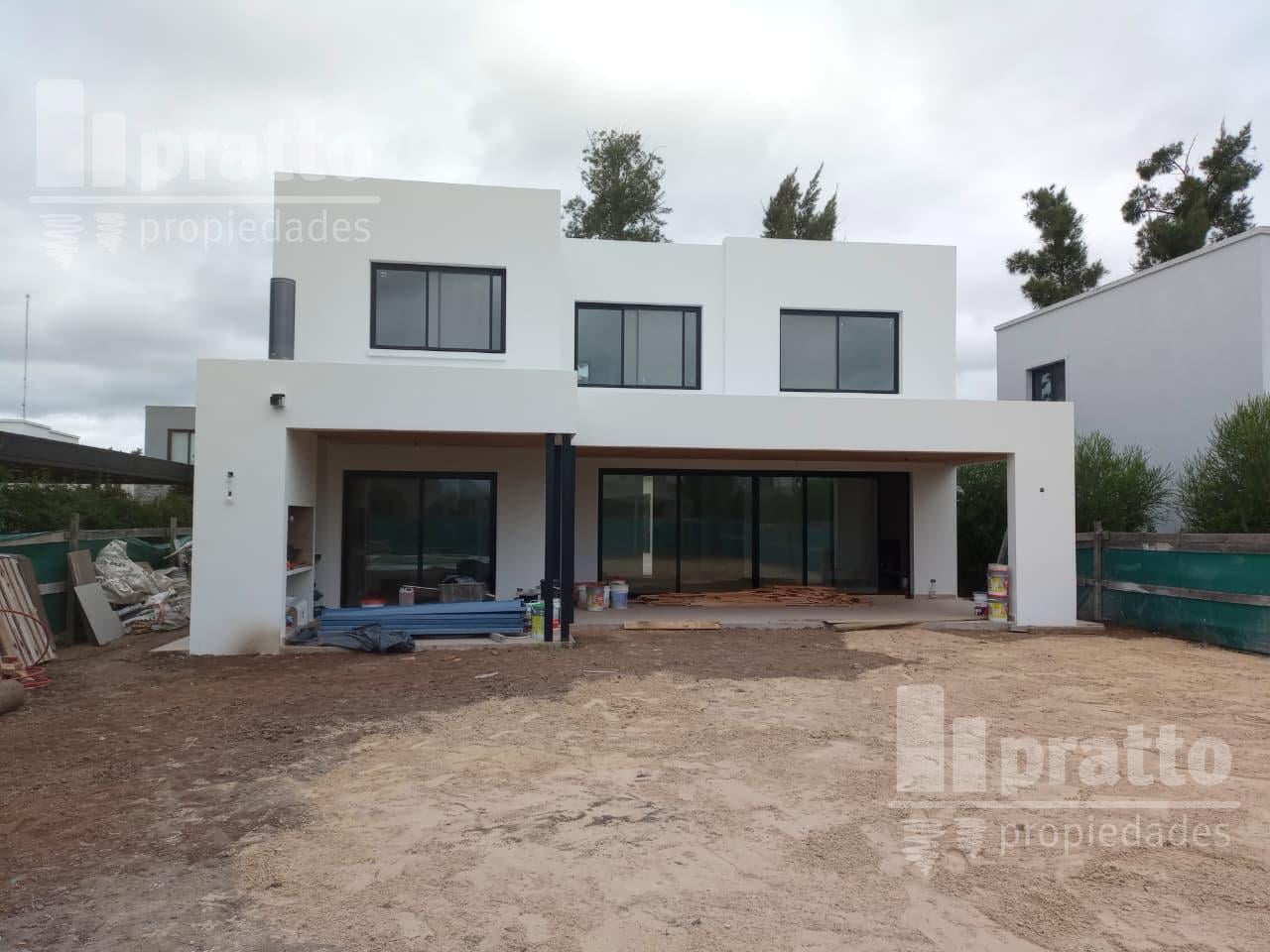Foto de Casa en Laguna Grande sobre lote interno, imagen 3