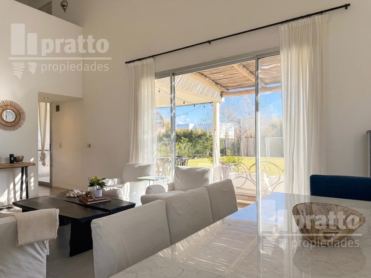 Foto de Excelente casa en San Gabriel sobre lote interno., imagen 3