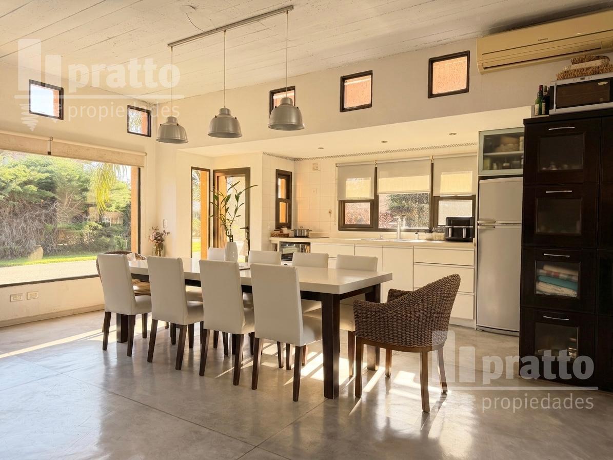 Foto de Casa en Venta Barrio Acacias Blancas, imagen 3