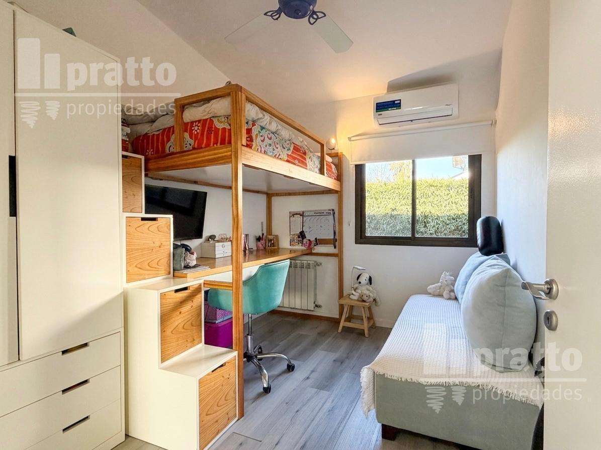 Foto de Casa en Venta Barrio Acacias Blancas, imagen 2