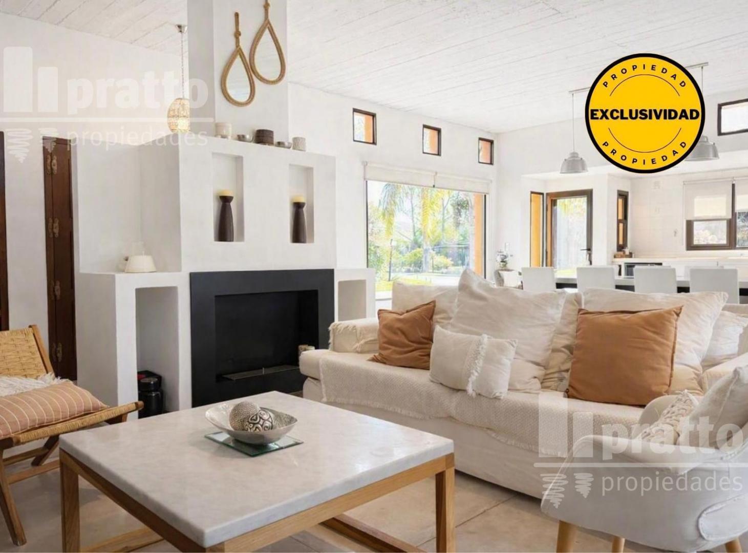 Foto de Casa en Venta Barrio Acacias Blancas, imagen 1