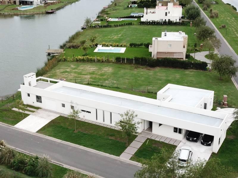 Foto de Hermosa casa a la laguna en San Benito, imagen 5