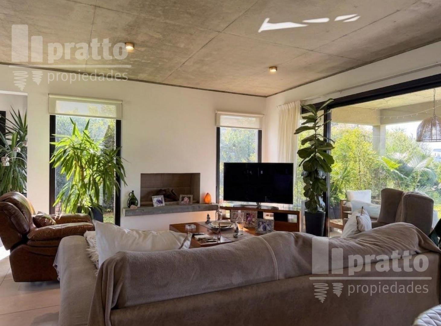 Foto de CASA A LA LAGUNA, Barrio Laguna Grande, Villanueva, imagen 2