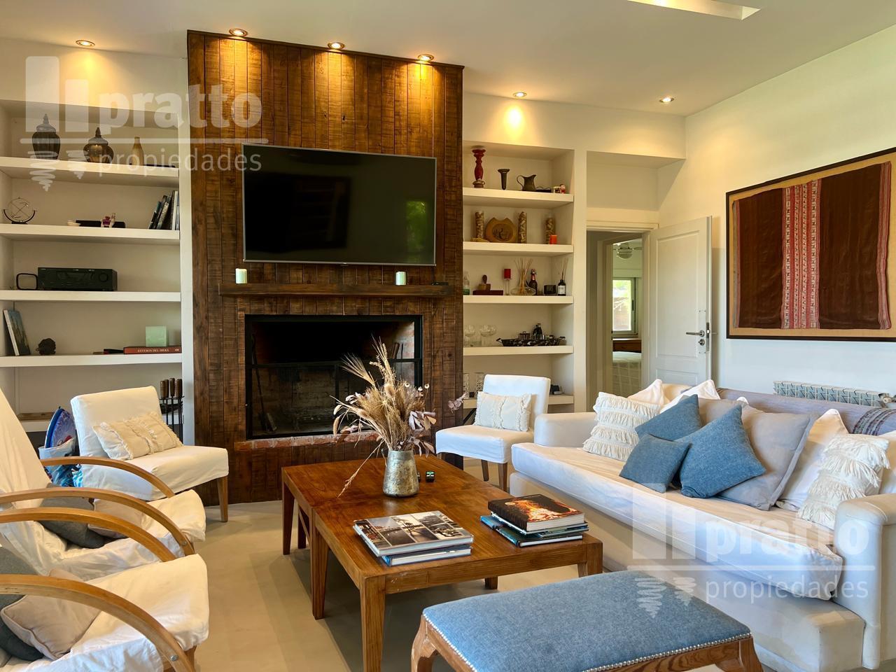 Foto de Espectacular casa en venta al agua en Cabos del Lago Nordelta, imagen 2