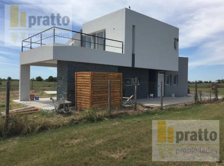 Foto de Casa en venta de 3 dormitorios en El Cantón Golf, imagen 2