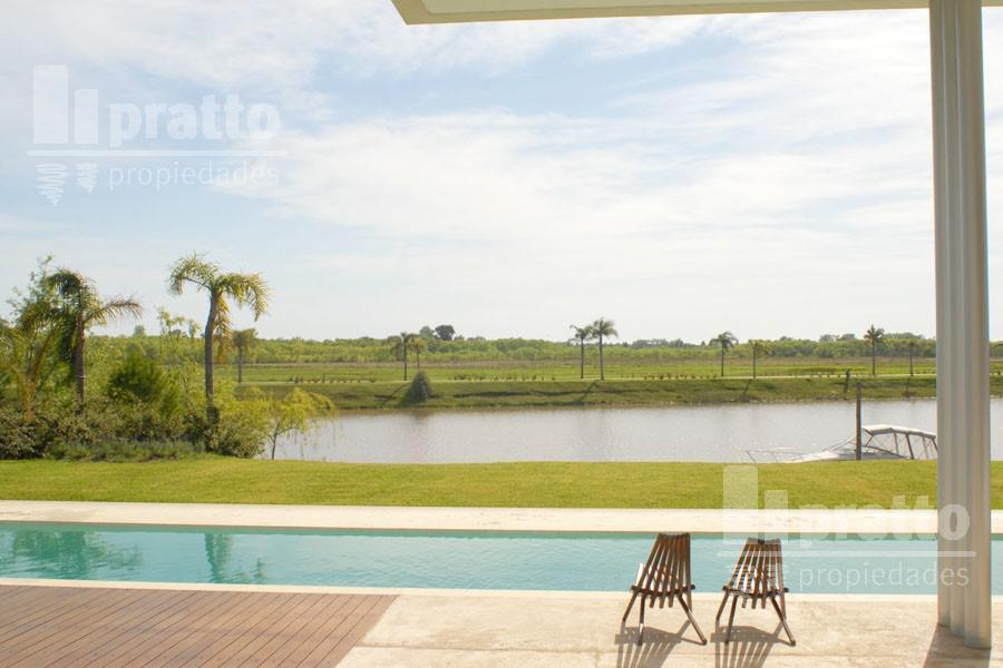 Foto de Terreno en venta al Rio en Santa Catalina, imagen 2