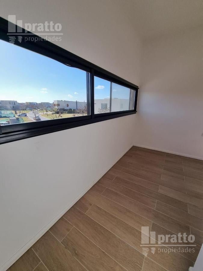 Foto de Casa en venta de 4 dormitorios en El Cantón Golf, imagen 4