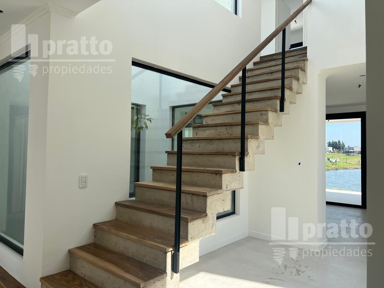 Foto de Casa en venta de 4 dormitorios en Santa Ana, imagen 4