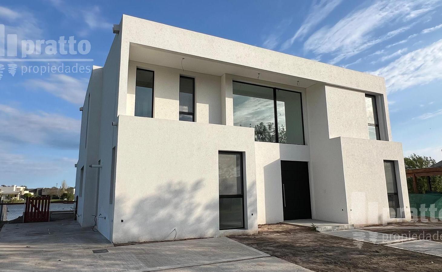 Foto de Casa en venta de 3 dormitorios en El Cantón Golf, imagen 1