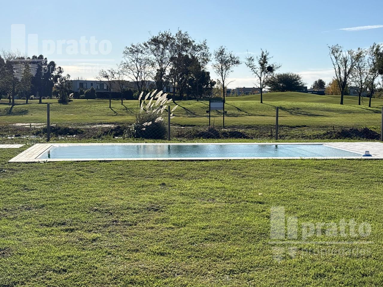 Foto de Casa en venta de 4 dormitorios en El Cantón Golf, imagen 1