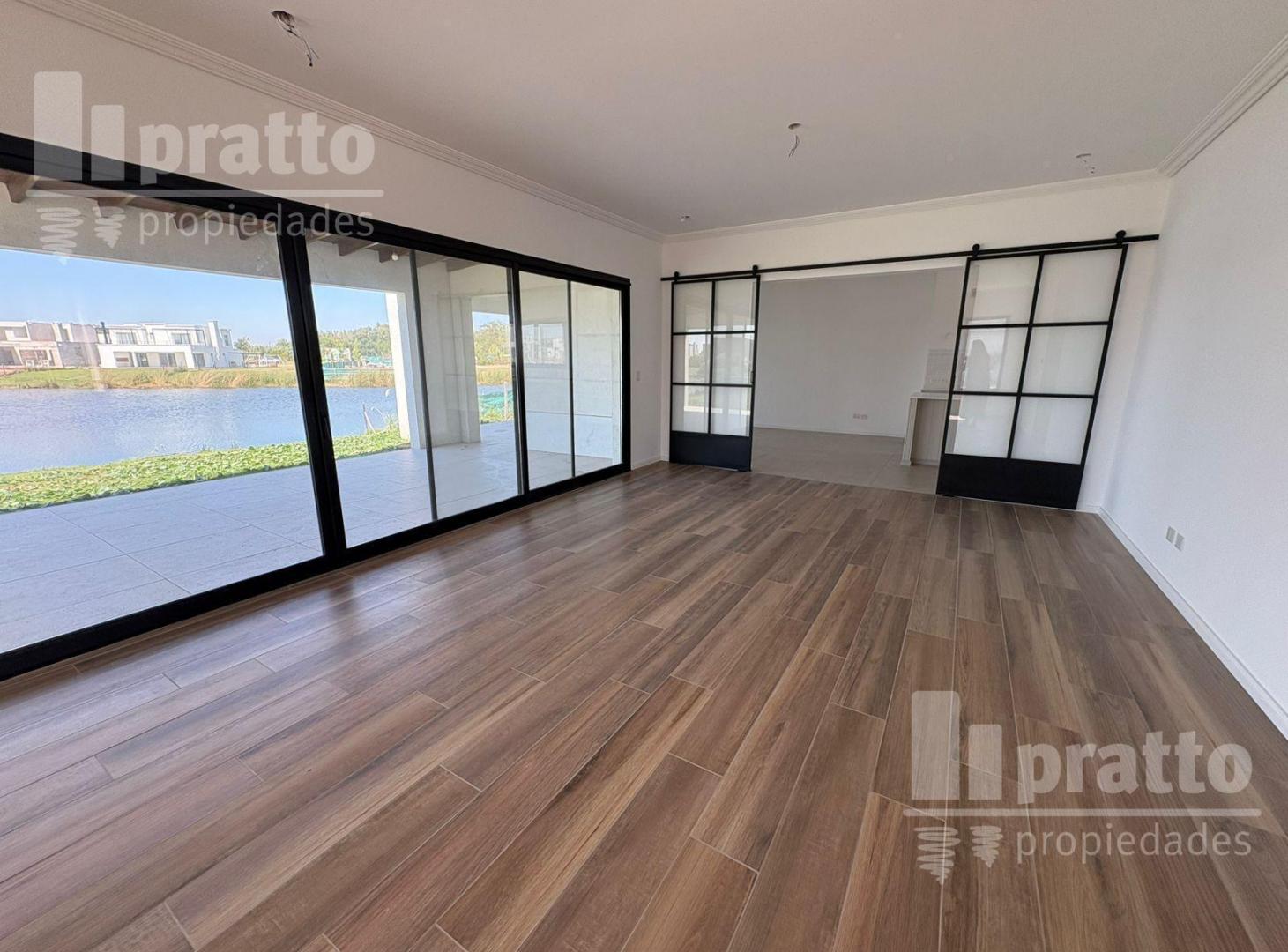 Foto de Casa en venta de 3 dormitorios en Santa Ana, imagen 1