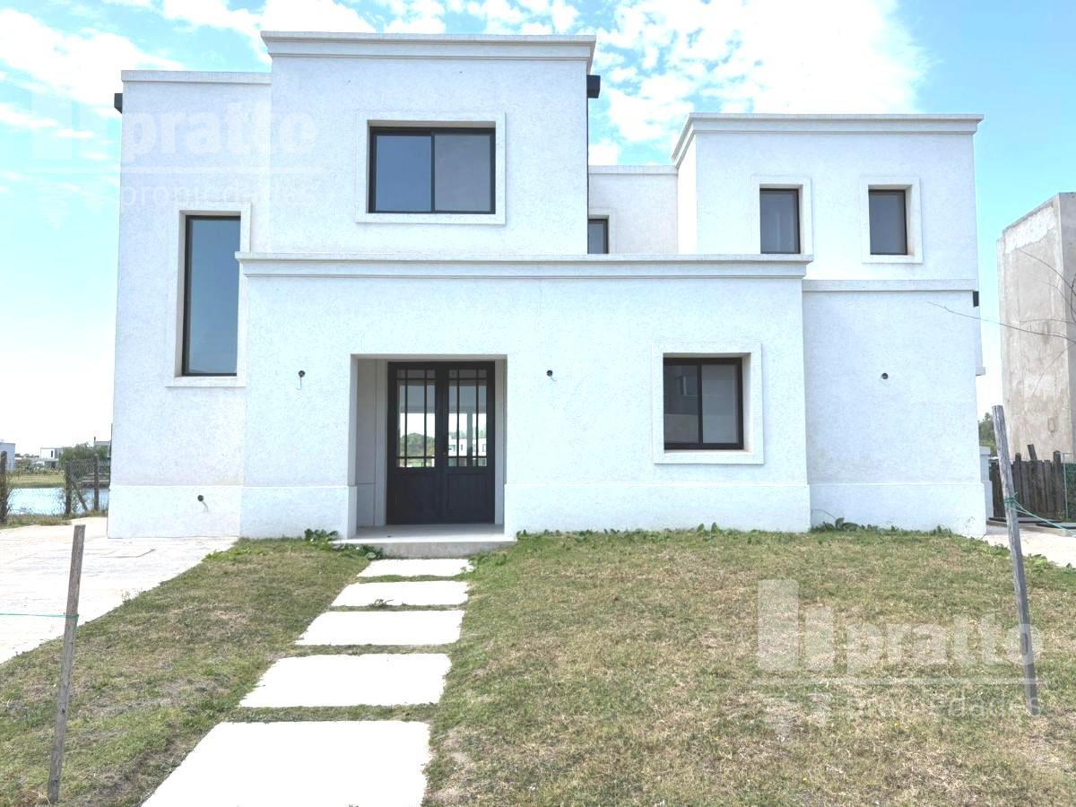 Foto de Casa en venta de 3 dormitorios en Santa Ana, imagen 3