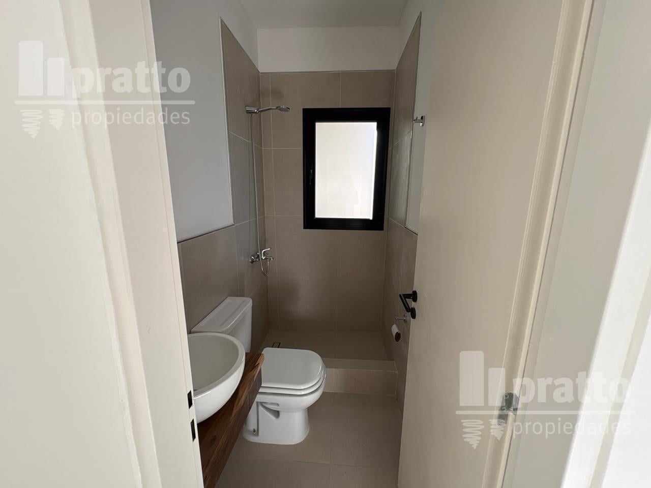 Foto de Casa en venta de 3 dormitorios en El Cantón Golf, imagen 4